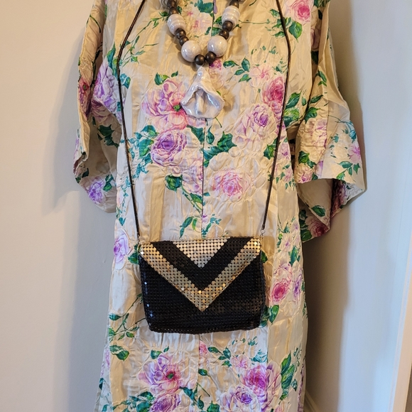 Vintage liquid mesh evening purse - Picture 3 of 14